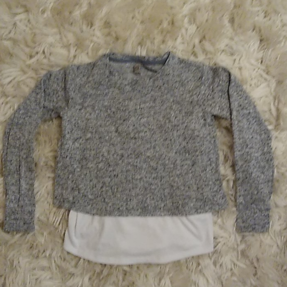 Athleta double layered long sleeve shirt in grey.